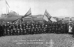 Guard-of-Honour-to-Sir-David-Beatty-in-front-of-submarine.-1919.